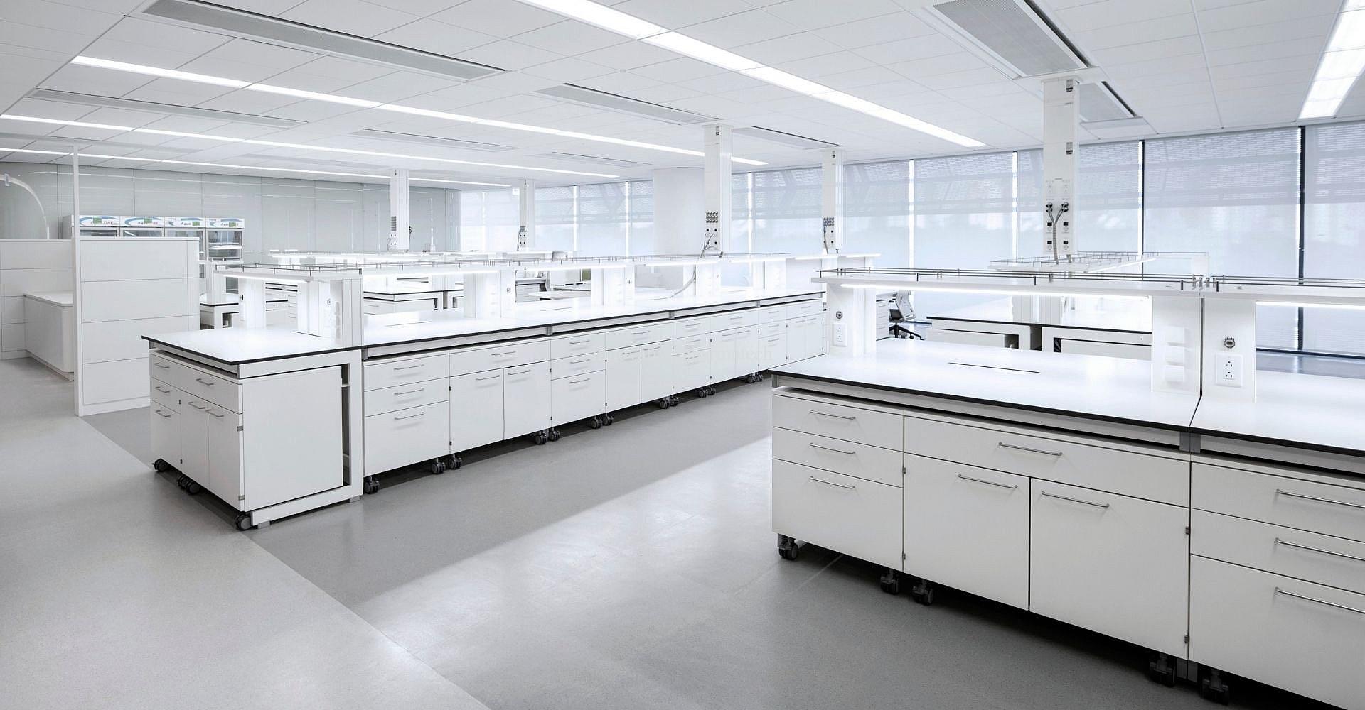 Things To Consider Before Purchasing Laboratory Furniture