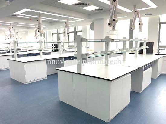 Innovative Laboratory Island Bench Solutions for Research Facilities